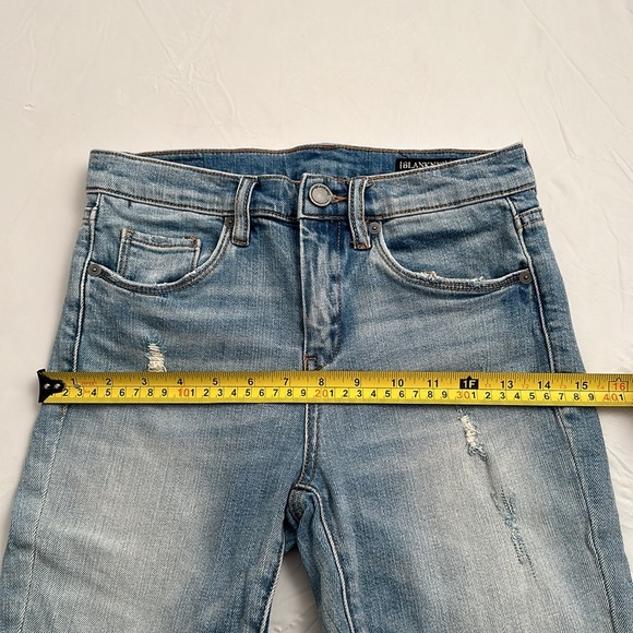 Blank NYC light wash blue denim distressed jeans - Picture 6 of 9